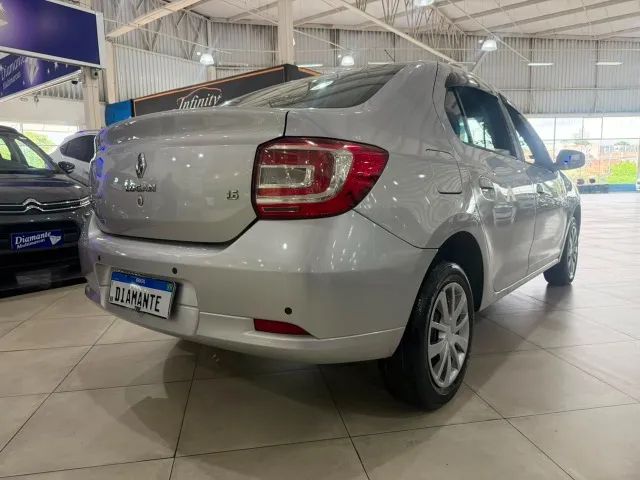 Renault Logan Expression Hi-flex 1.6 8V 4P 2014 - Foto 5