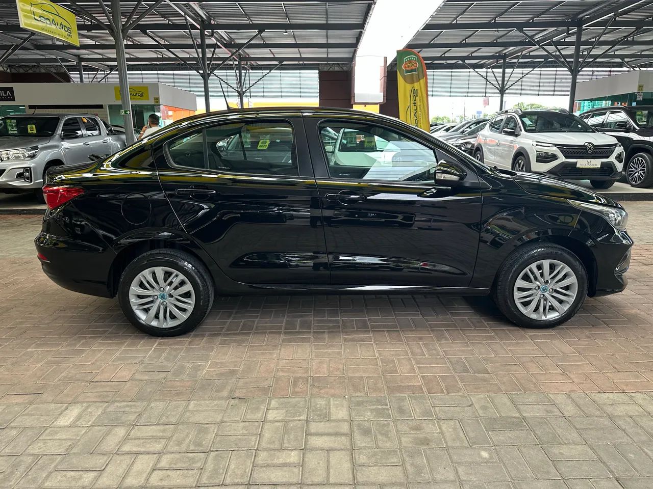 Fiat Cronos Drive 1.3 8V Flex Aut. 2024 - Foto 5