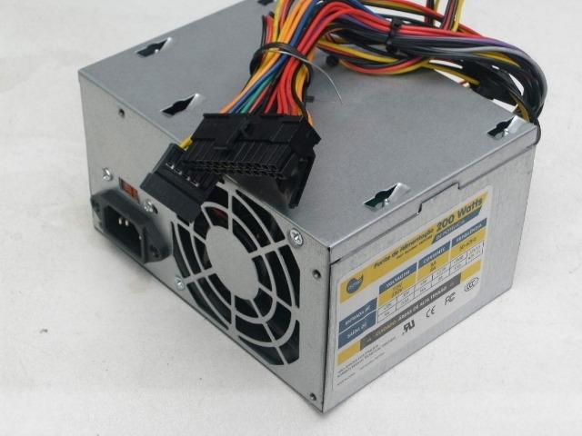 Oportunidade! Lote de 12 Fontes ATX para quem quiser consertar