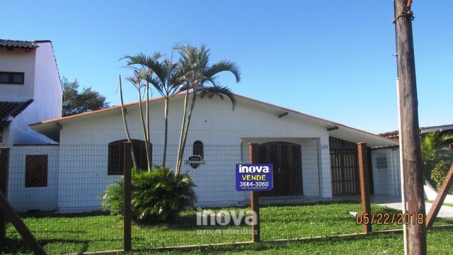 Casa com 4 dormitórios centro de Imbé