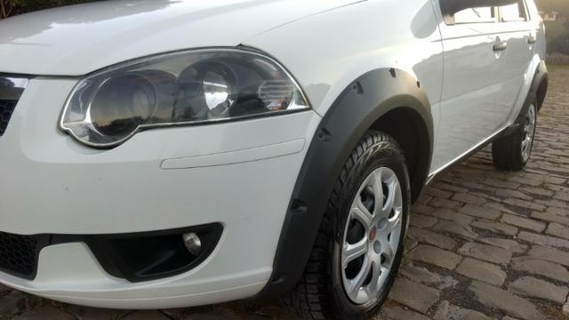 Fiat Palio Weekend 2015 Treking 1.6 completa - Foto 6