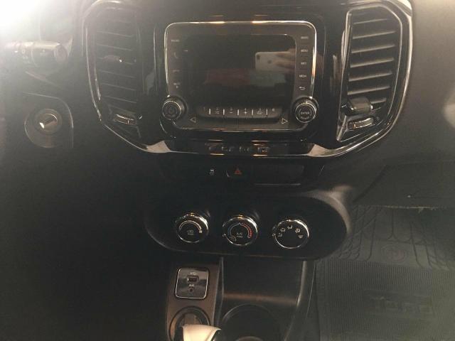 Fiat Toro Freedom 1.8 2017 - Foto 14