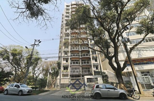 Apartamento a venda/ Avenida Água Verde