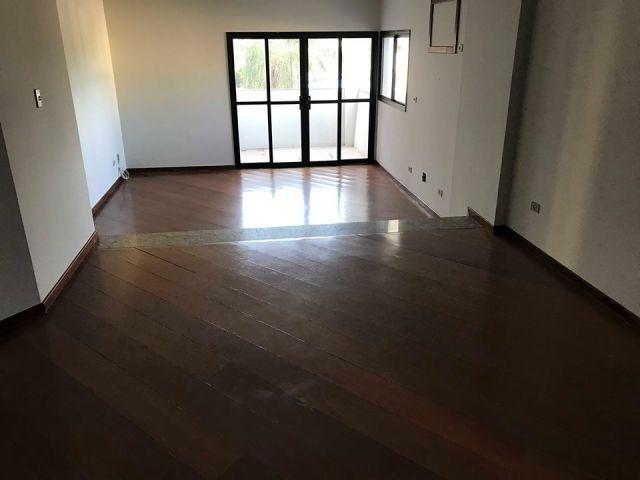 Apartamento no centro de Maringá