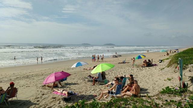 Linda casa na Praia do Ervino! - Foto 13