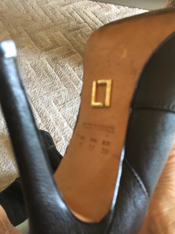 Bota em couro cano longo - Foto 6