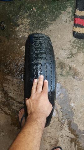 Vendo ou troco roda aro 15 do fusca pneu fino linguiça - Foto 2
