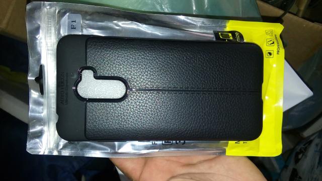 Capa e película Xiaomi PocoPhone F1