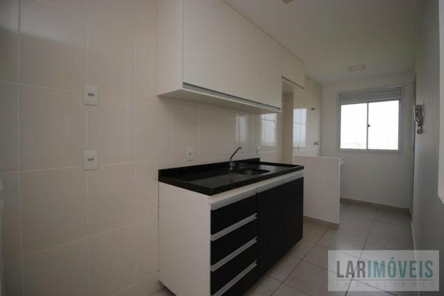 Apartamento de 2 quartos/suíte, sol da manhã, Condomínio Villagio de Manguinhos