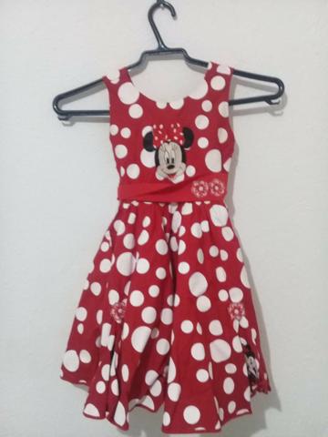 Vendo Vestido Seminovo, para Menina de 4 anos