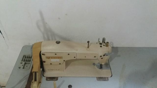 Máquina(galonera)
