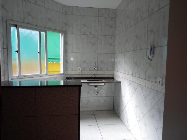 Alugo apartamento 02 quartos SEM garagem em Rosa da Penha (Campo Grande) - Foto 2