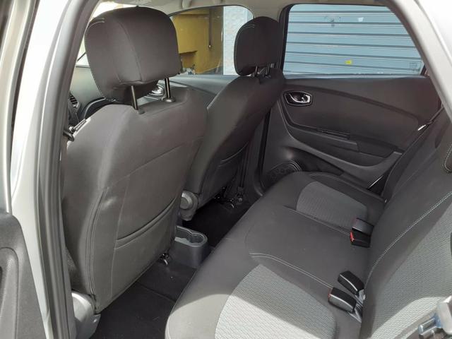 Renault Captur 2018 com baixa quilometragem - Foto 9