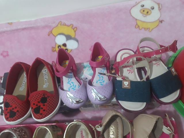Lote de sapatos novos e usado - Foto 5