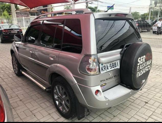 TR4 2.0AT 4x2 Flex + GNV 5º - 49.000km - Bancos em Couro e Multimidia - Foto 4