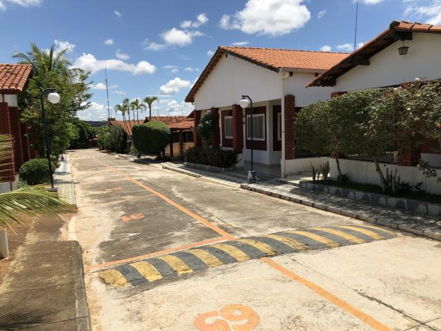 Casa Quitada, Escriturada e Mobliada, com 02 quartos, sendo um suíte e Varandas - Foto 17