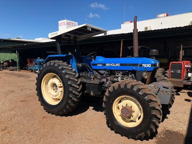 New Holland 7630 4x4 ano 2001