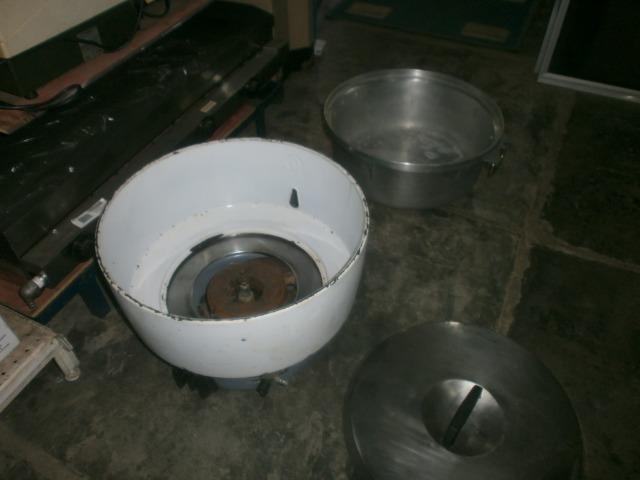 Panela com aluminio fundido e fogareiro em baixo - grande - Foto 6