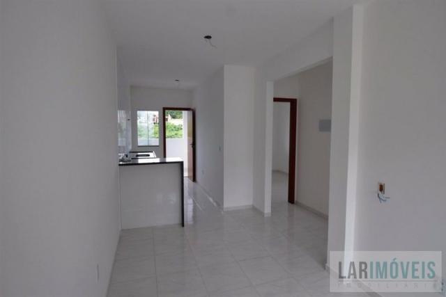 Linda casa de 2 quartos com super espaço para construção - Foto 9