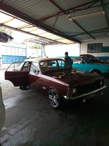 Venda ou troca de Opala de luxe 1975 extremamente lindo