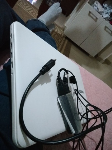 Notebook Samsung novinho - Foto 3