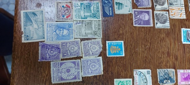 Coleção 154 selos antigos estrangeiros  - Foto 3