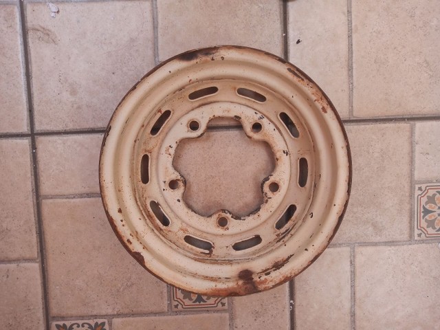 Roda aro 15 Fusca Kombi antiga  - Foto 3