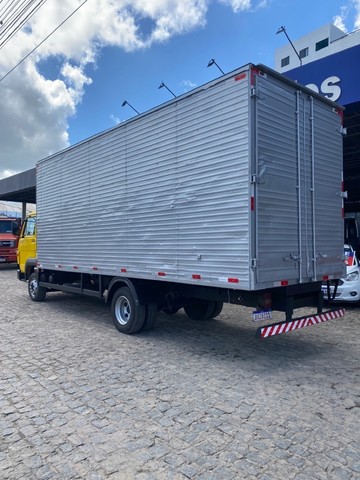 VW 8.160 Advatech baú alongado  - Foto 4