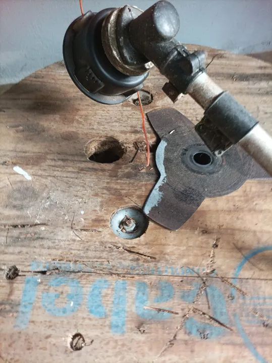 Roçadeira Palisad Usada 52cc - Foto 2