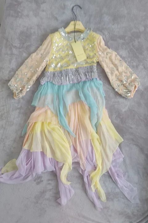 Vestido infantil Gucci original de seda com lantejoulas - Tamanho 8 anos - Foto 6