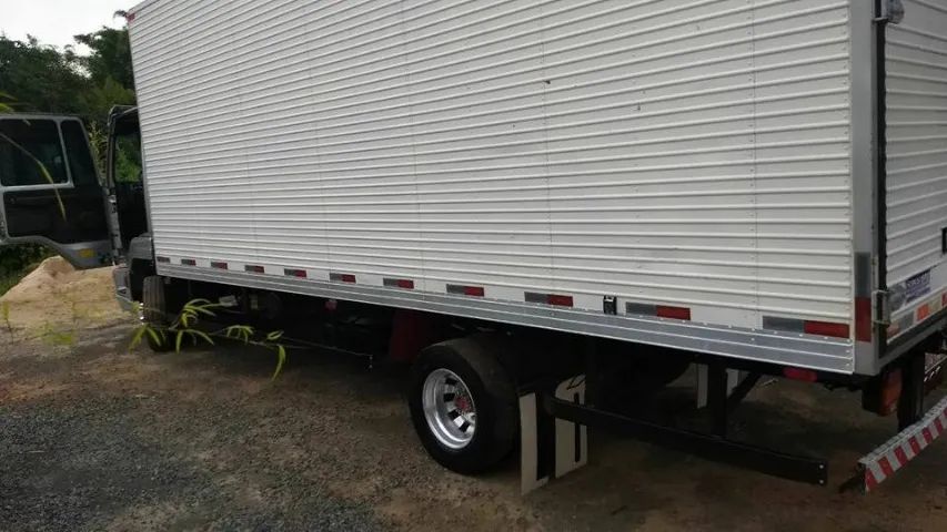 Ford Cargo 815 bau 2012 - Foto 4