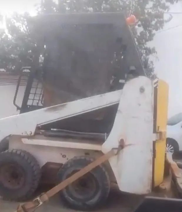 Mini Carregadeira Bobcat S70 - Foto 4