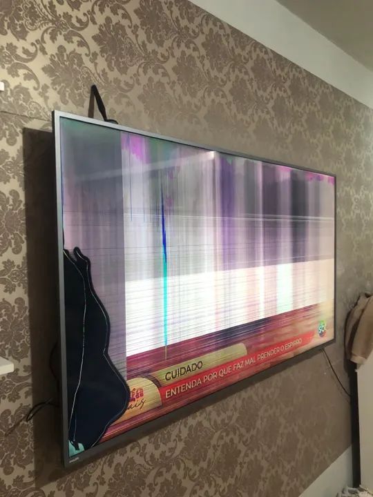 Tv Philips 70 para retirada de peças tela quebrada