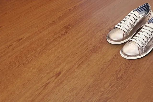 Piso Vinílico Colocado - Foto 4