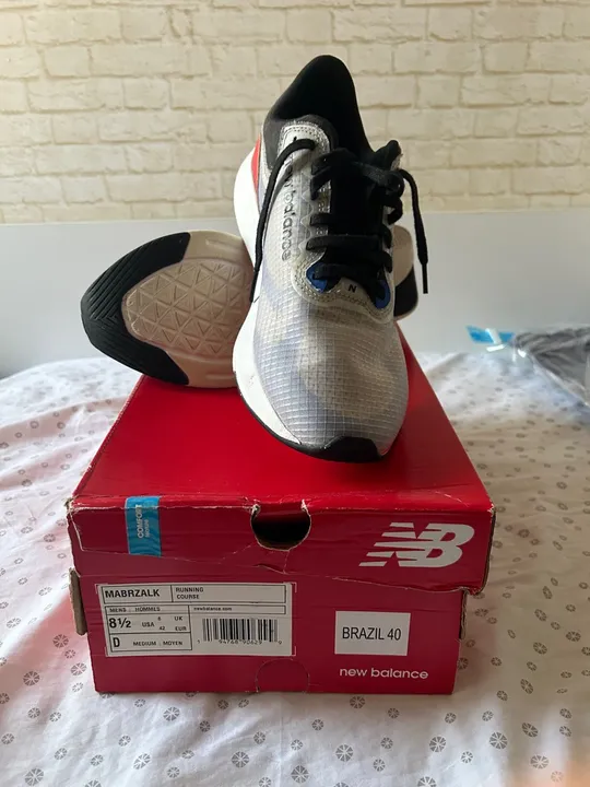 Tênis New Balance-40 Novo