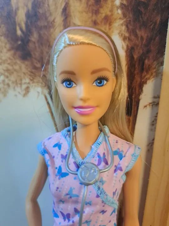 Barbie Enfermeira - Foto 2