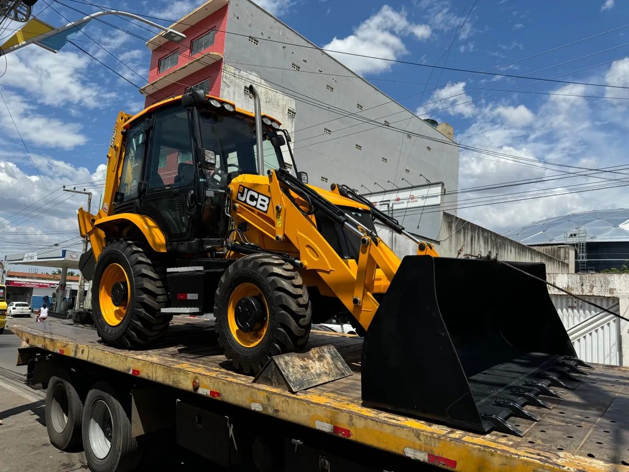 Retroescavadeira JCB 2024  - Foto 3