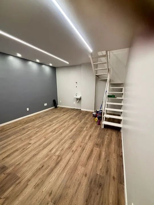 SALA COMERCIAL 2 ANDARES - FORUM EMPRESARIAL - REFORMADA AMPLIADA PARA 40m2