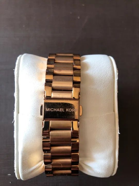 Smartwatch Michael Kors feminino - Foto 5