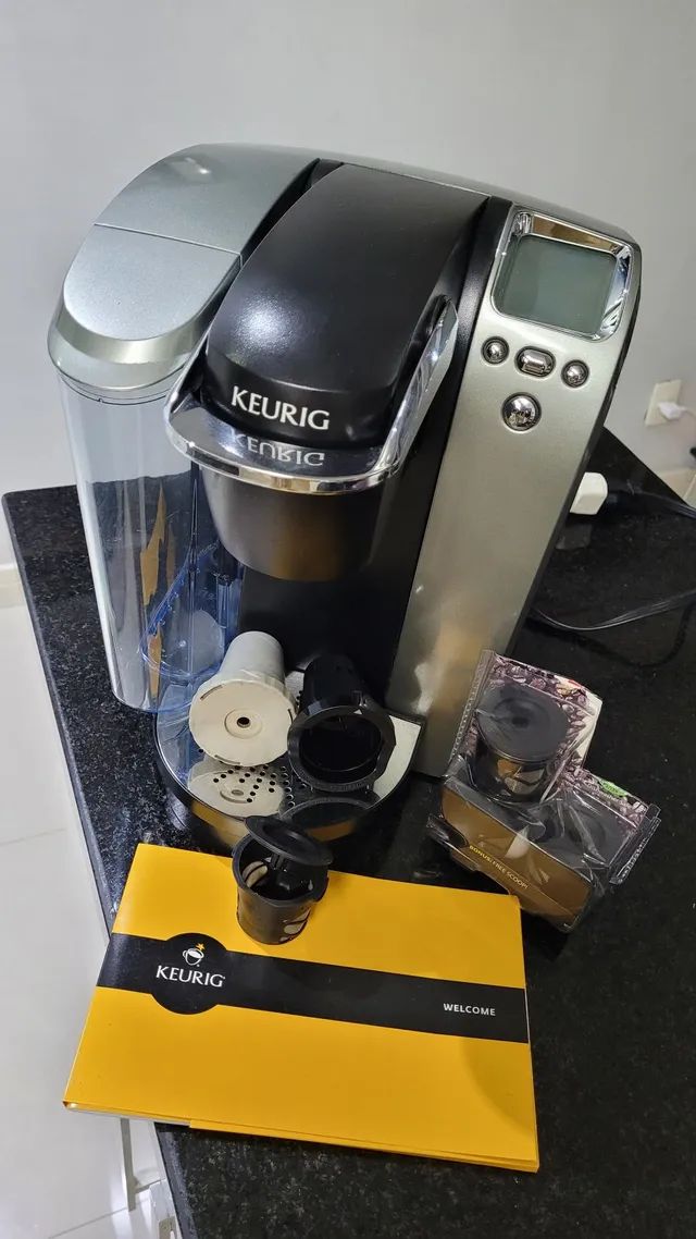Cafeteira Keurig semi nova  - Foto 3