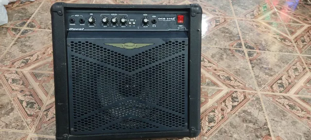 Amplificador Contrabaixo 70W RMS.