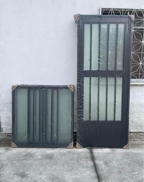 Janelas de Aço branco e Preto 4 folhas  - Foto 4