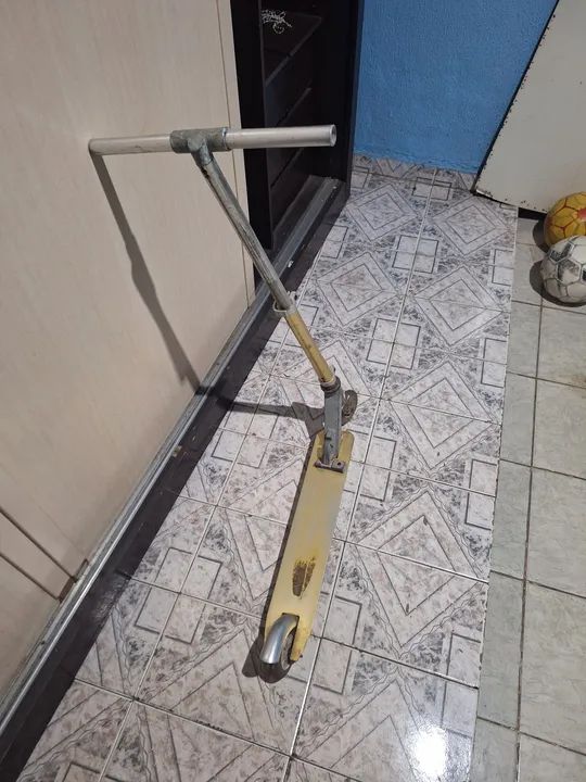 Patinete de alumínio - ótimo estado - Foto 4