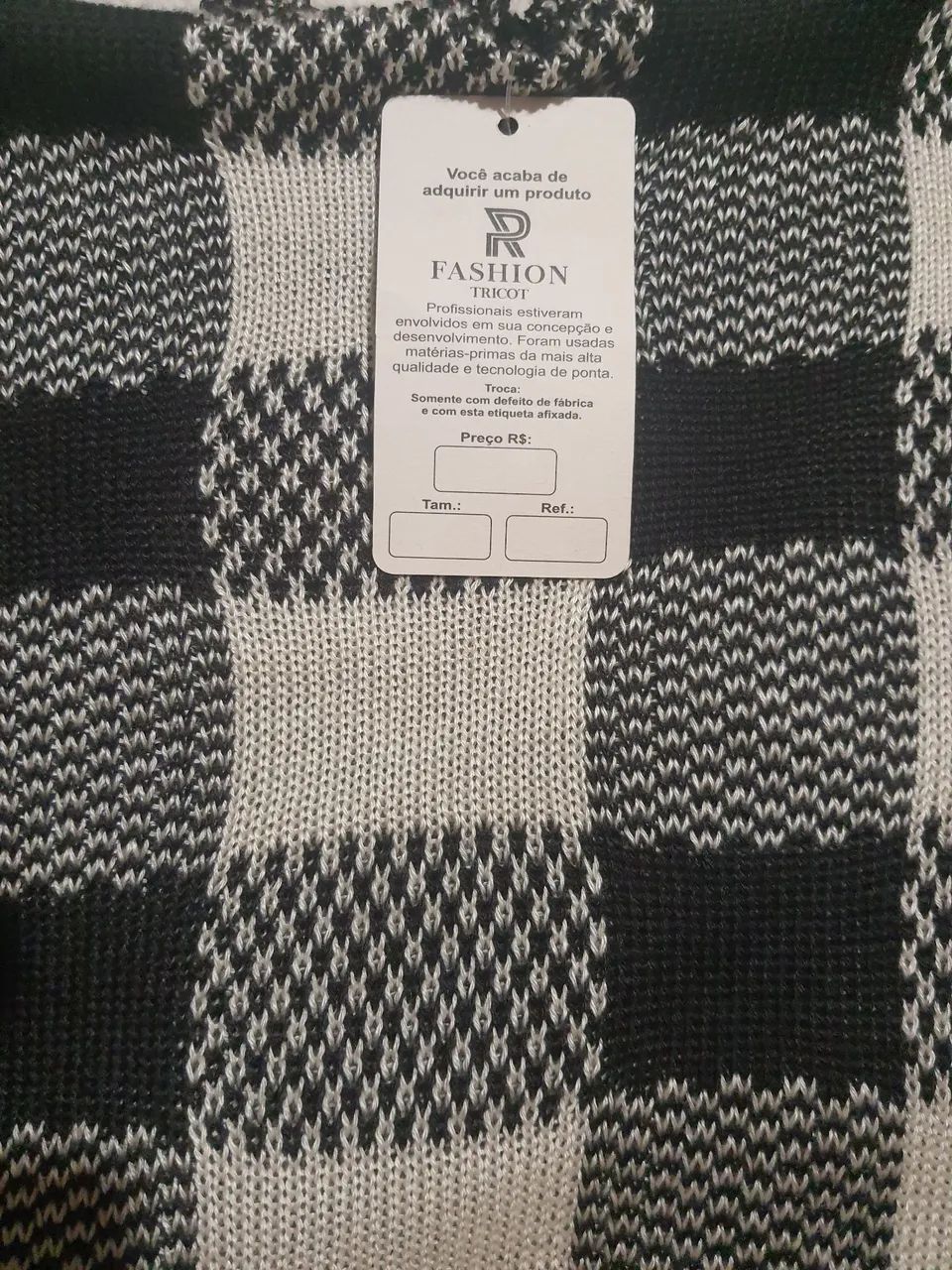 Poncho xadrez preto e branco - Foto 4