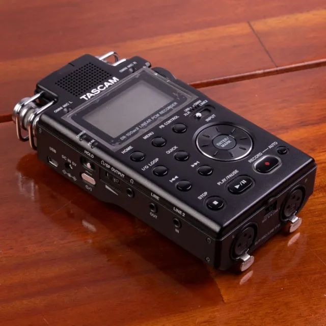 Gravador Tascam DR-100 mkII (Usado) | Sistema de Bateria Dupla | Feito para Profissionais
