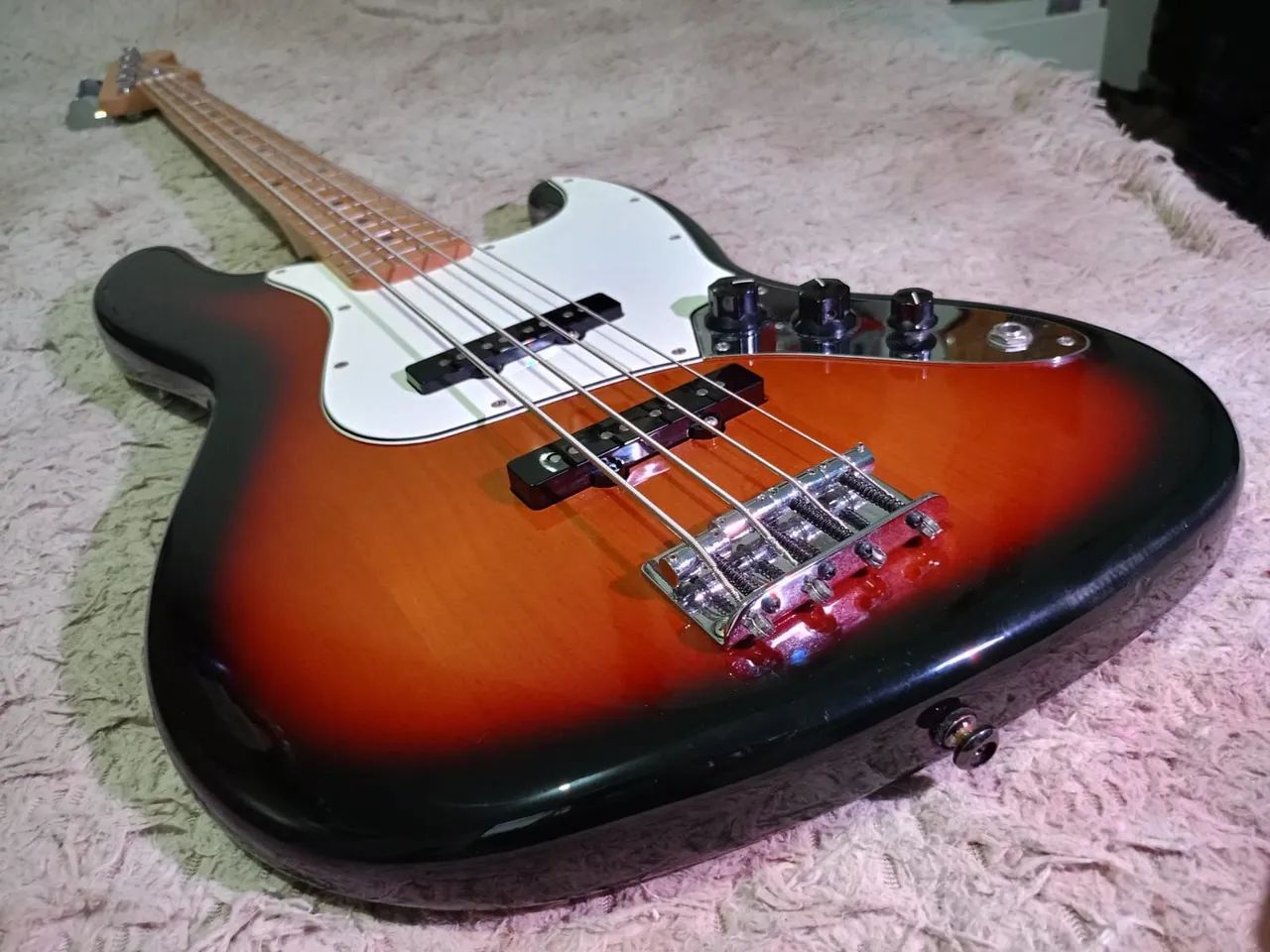 Baixo Fender Jazz Bass mexicano  - Foto 3