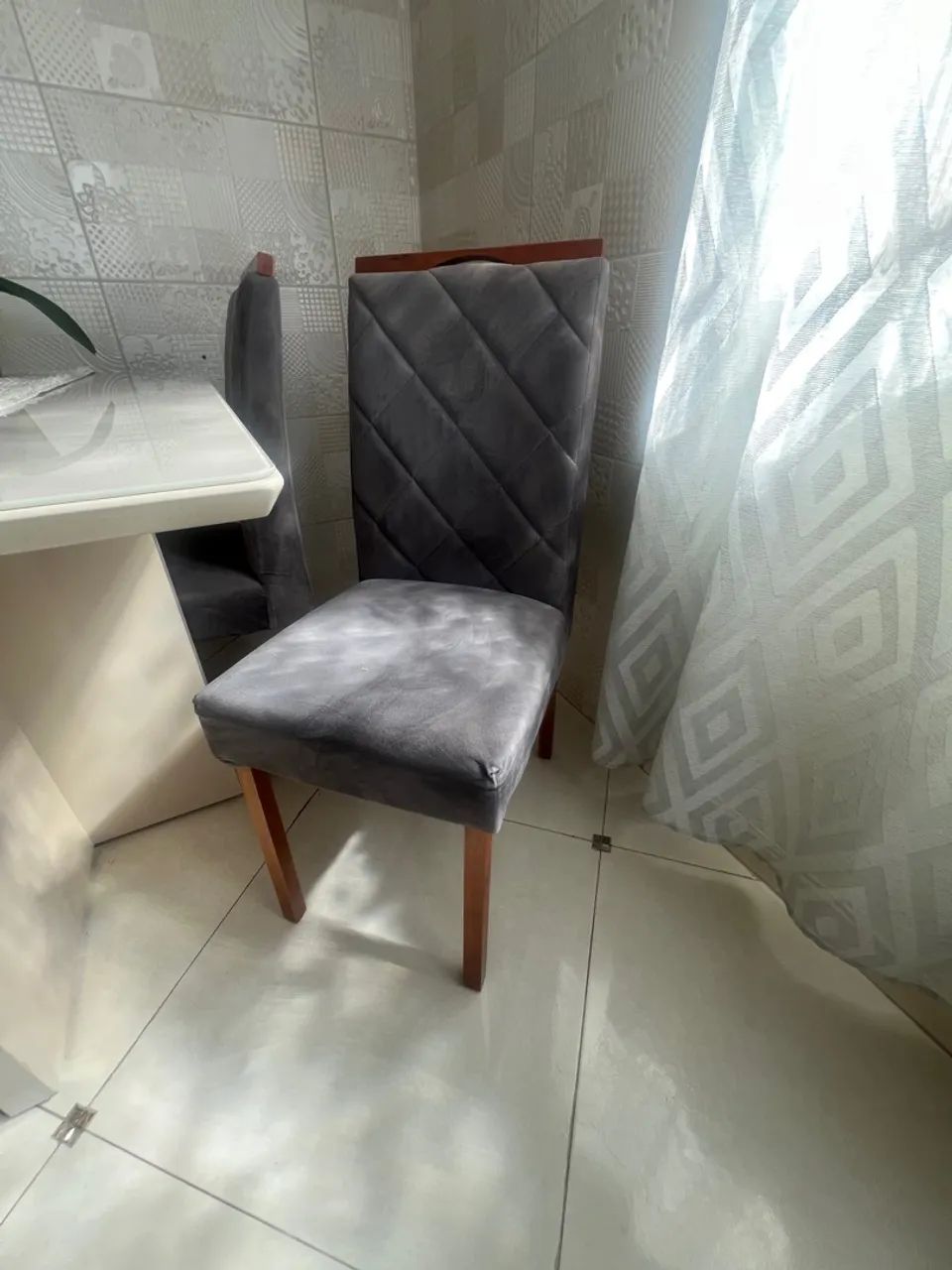 Mesa com 4 cadeiras - Foto 4