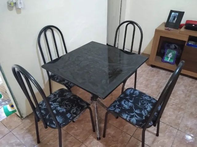 Mesa tubular de 4 cadeiras  - Foto 3
