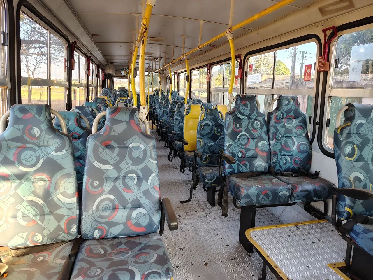 Vendo ônibus 2011 Mercedes Benz - Foto 3