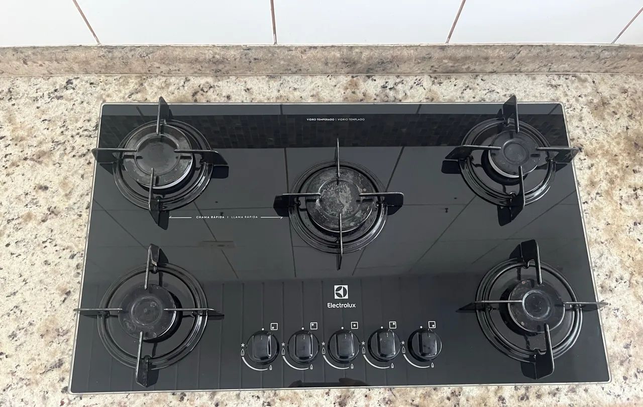 Cooktop Eletrolux 5 bocas seminovo 220v - Foto 4